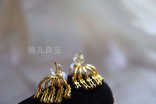 将图片加载到图库查看器，Natural pearl earrings with S925 silver gold-plated inlaid zircon, fashionable trend, Japanese and Korean women&#39;s two wearing styles