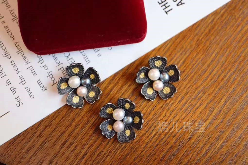 2021 Autumn New Natural Pearl Women's Breast Needle Vintage Two tone Pretty Color Electroplated S925 Silver Plated Gold Inlaid Fashion